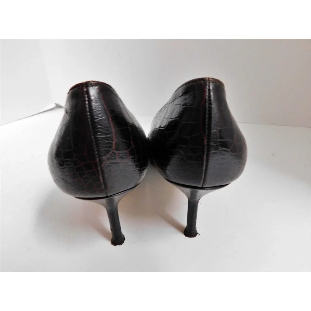 Carolina Herrera Brown Alligator Embossed Leather Pumps‎ 37